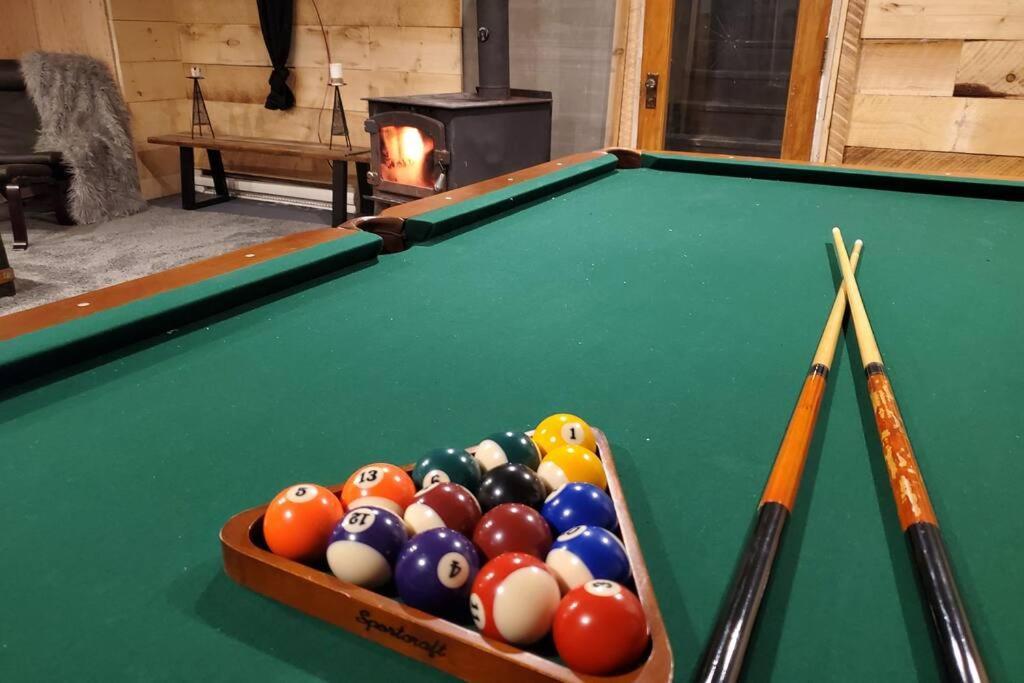 Chalet Nabu L'Ours - Riviere - Billard Saint-Alexis-des-Monts Exteriör bild